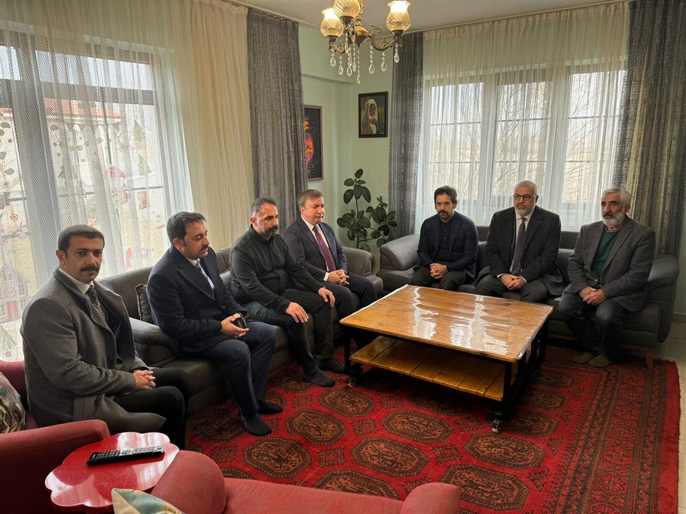 Başkan Özdemir, Erzincan'da Taziye Ziyaretinde Bulundu