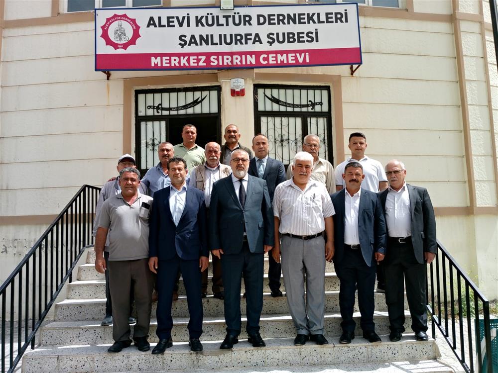 Başkan Özdemir, Şanlıurfa ve Gaziantep’teki Cemevlerini Ziyaret Ederek, “Canlarla Buluşma” Toplantısına Katıldı. 