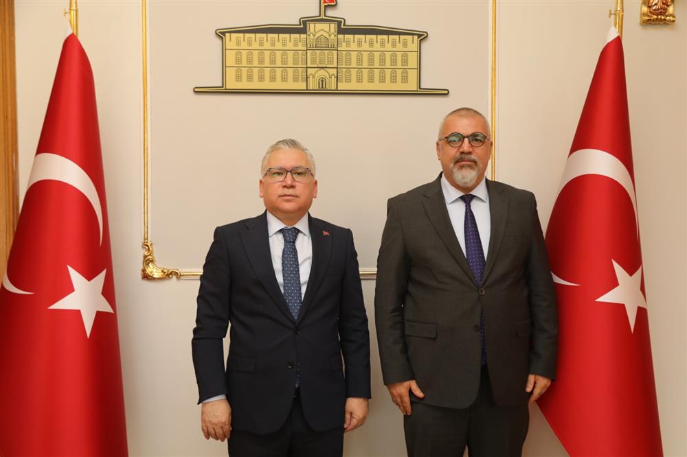 Başkan Özdemir, Sivas'ta Bir Dizi Ziyaret Gerçekleştirdi